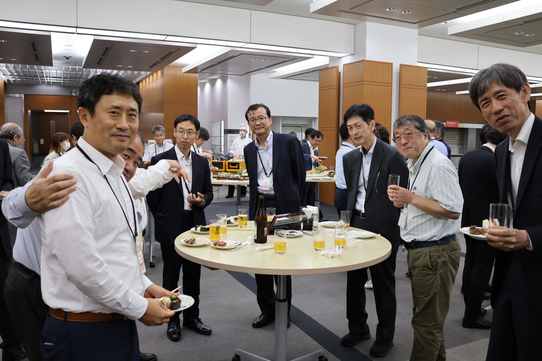 例会: 懇親会の写真